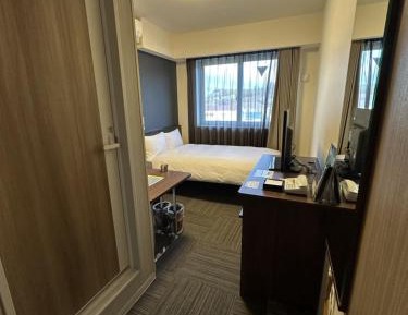 Single Room with Shared Bathroom for 2 people - Smoking