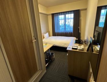 Single Room with Shared Bathroom for 2 people - Non-Smoking