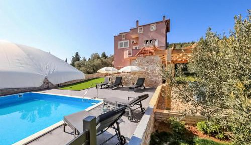 Four-Bedroom Apartment