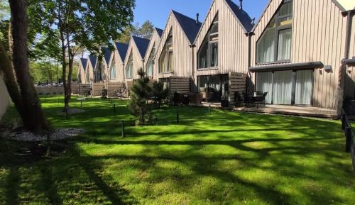 Three-Bedroom Townhouse