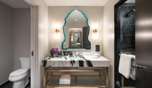 King Room - Executive Level/Lounge Access