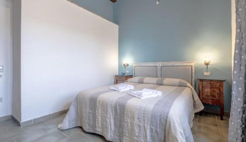 Superior One-Bedroom Apartment