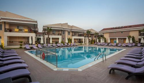 Park Villa Family Room With Two Bedrooms