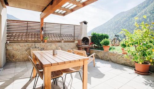 One-Bedroom Apartment with Terrace