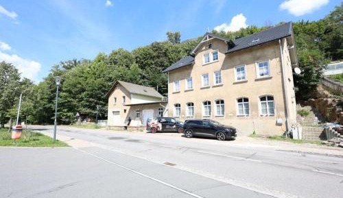Three-Bedroom Holiday Home 