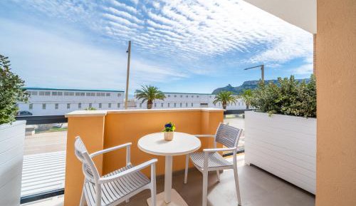Deluxe Double Room with Balcony and Sea View