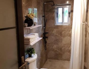 Deluxe Family Suite