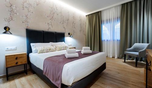 Superior Queen Room