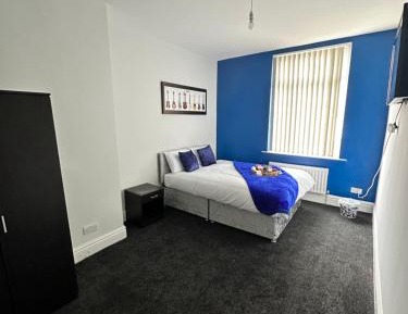 Double Room with Shared Bathroom