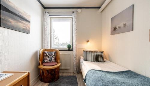 Single Room with Private Bathroom