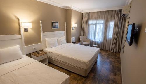 Standard Double Room with Garden View