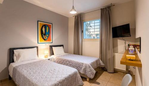 Studio with Garden View