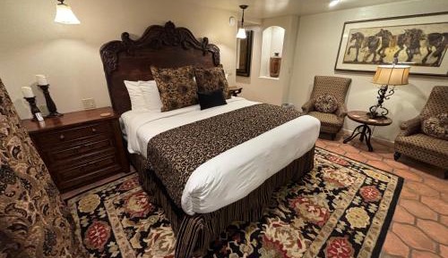 Serena Vista - King Room with Spa Bath