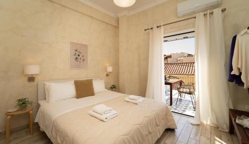 Two-Bedroom Apartment - Split Level