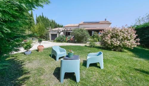 Three-Bedroom Holiday Home 