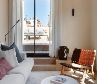 One-Bedroom Apartment with Terrace (2 Adults)