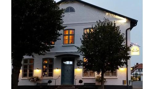 One-Bedroom Holiday Home