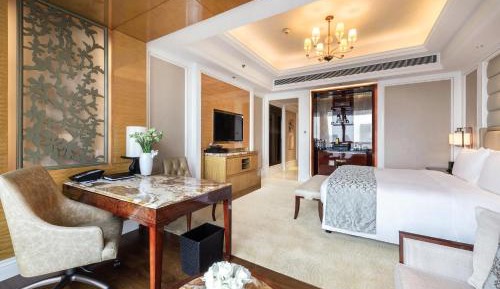 Premier King Room