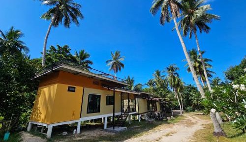 Deluxe Bungalow with Garden View