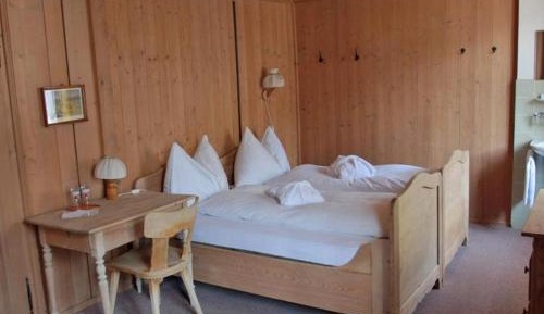 Double Room with Shared Bathroom