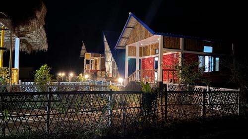 Family Room with Garden View