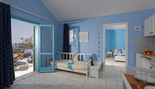 One-Bedroom Apartment with Balcony and Sea View