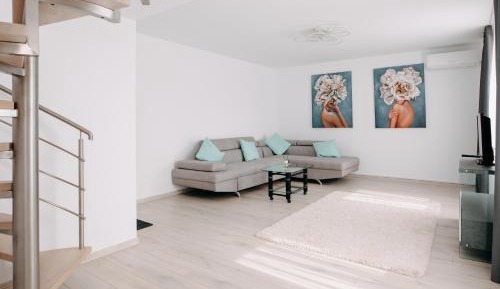 Apartment - Split Level