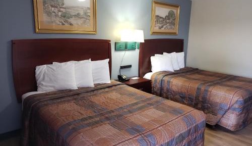 Queen Room with Two Queen Beds - Non-Smoking