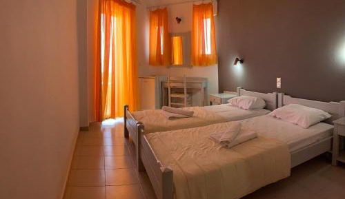 Double or Twin Room with Mountain View
