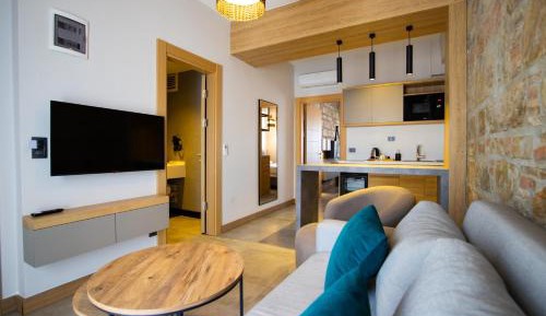 Deluxe Suite with Sea View