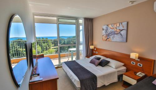 Triple Room with Balcony - Sea Side