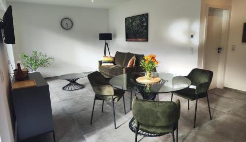 Apartment with Garden View