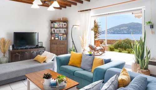 Villa with Sea View