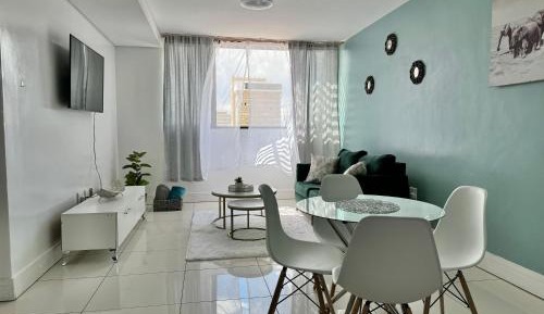 Room #1184114501