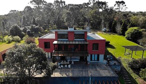 Villa with Garden View