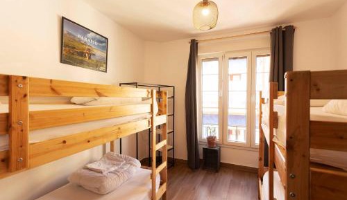 Quadruple Room with Private Bathroom