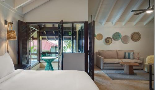 Junior King Suite with Sofa Bed - Oceanfront