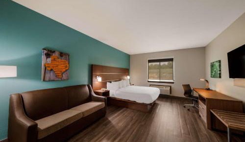 King Room with Kitchenette - Non-Smoking