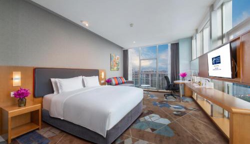 Standard King Room with Minifridge