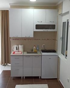 Deluxe Double Room (2 Adults + 1 Child)