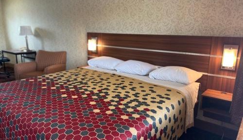 King Room - Non-Smoking