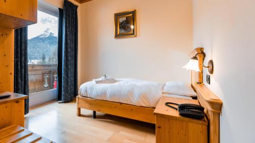 Single Room with Terrace