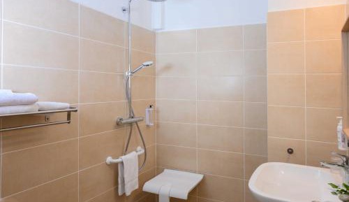 Double or Twin Room - Disability Access