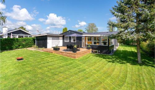 Four-Bedroom Holiday Home