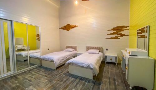 Standard Twin Room with Shared Bathroom
