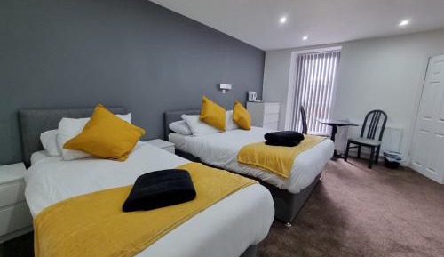 Triple Room with Shower