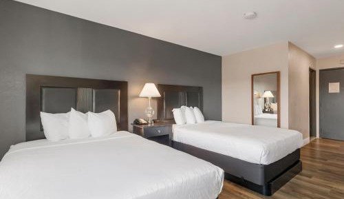 Suite with Two Double Beds - Non-Smoking