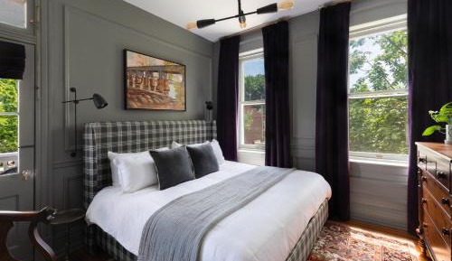 King Room with Balcony