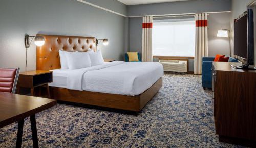 Suite, 2 Queen, Sofa bed
