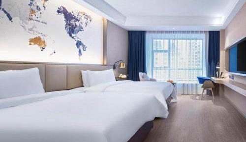 Premium Twin Room with City View